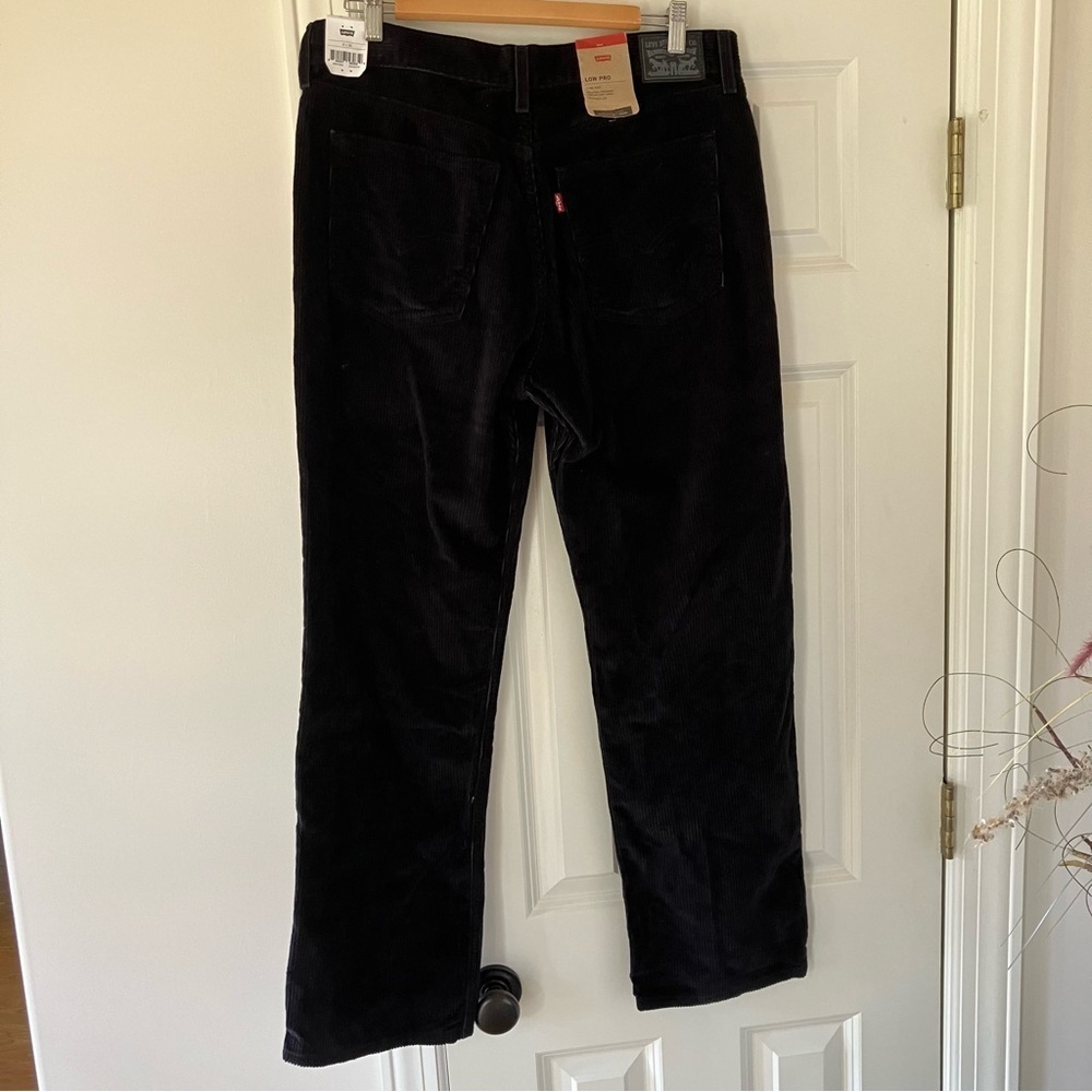 NWT Woman’s Levi's Low Pro Straight Leg Black Corduroy Pants (31 X 30) - Picture 2 of 10